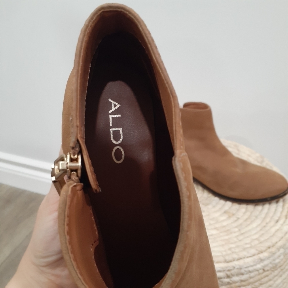 Like New Aldo Coastal Cowgirl Ankle Boot Camel Colour - Picture 4 of 9